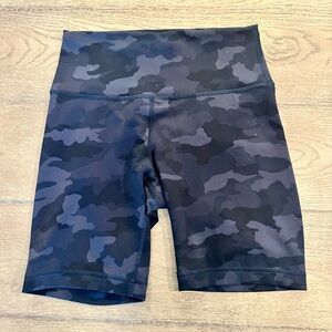 lululemon athletica Camo Wunder Train Bike Shorts